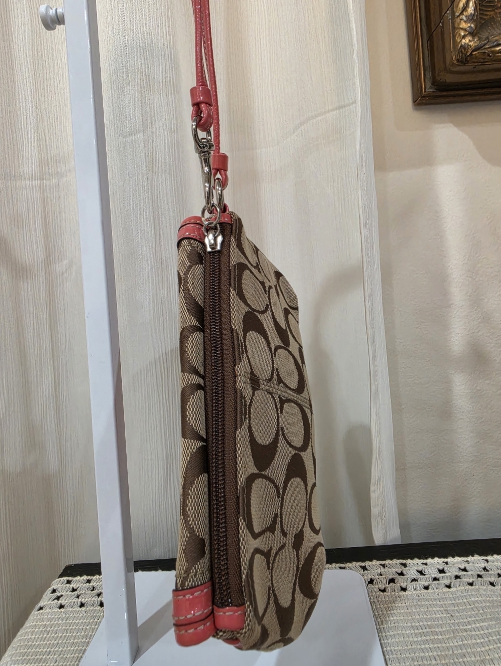 vintage Coach Legacy Signature jacquard turnlock wristlet in brown and pink. - Picture 6 of 10